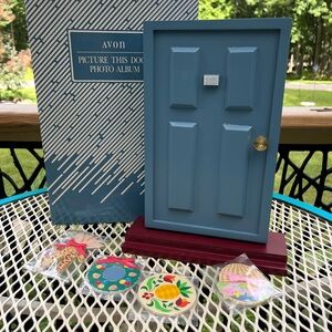 Avon Blue Picture Frame with Red Base